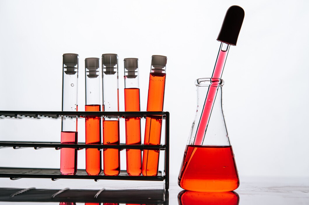 Zasady bezpiecznego korzystania z narzędzi laboratoryjnych – przypadek pipet jednorazowych